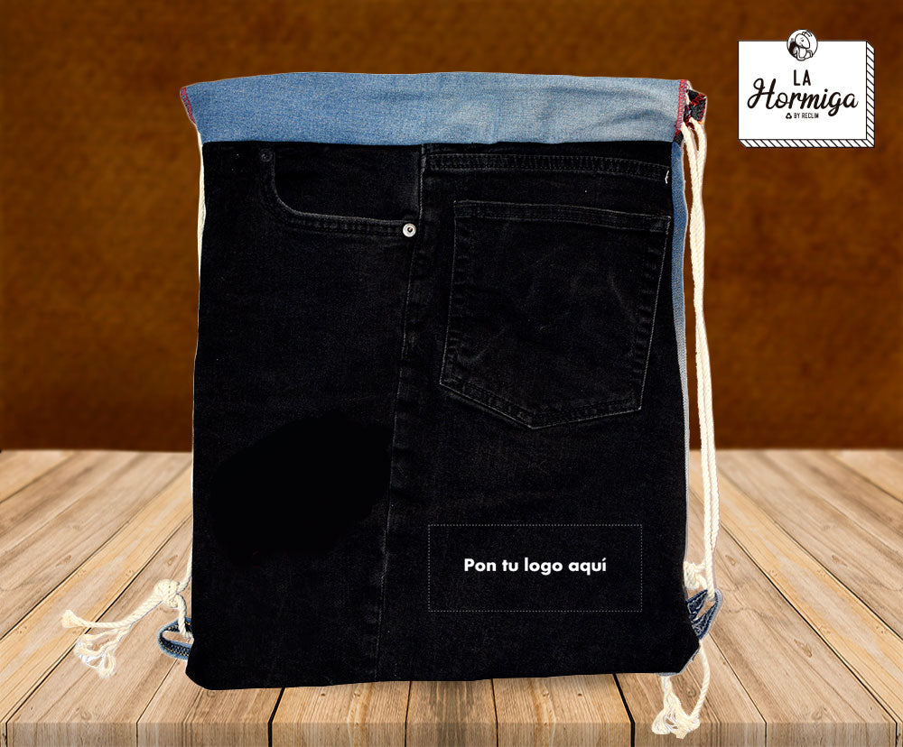 Mochila con logo corporativo